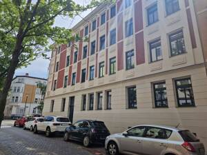 Kapitalanlage: vermietete 2-Zimmer-Dachgeschosswohnung im gepflegten Mehrfamilienhaus in der Südlichen Innenstadt von Halle (Saale) – 6110 Halle (Saale) – Vorschaubild 4