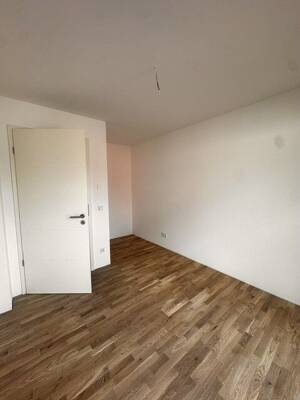 Ihre neue Familienwohnung im Erstbezug mit Terrasse. – 1127 Dresden – Vorschaubild 4
