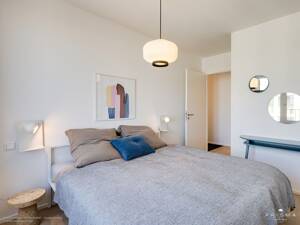 Sofort bezugsfertig: Möblierte 4-Zi. Whg. in Westausrichtung mit Loggia und 2 Bädern – 81245 München – Vorschaubild 4