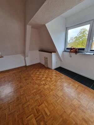 Helle dachgeschoss Wohnung – 67069 Ludwigshafen am Rhein – Vorschaubild 2