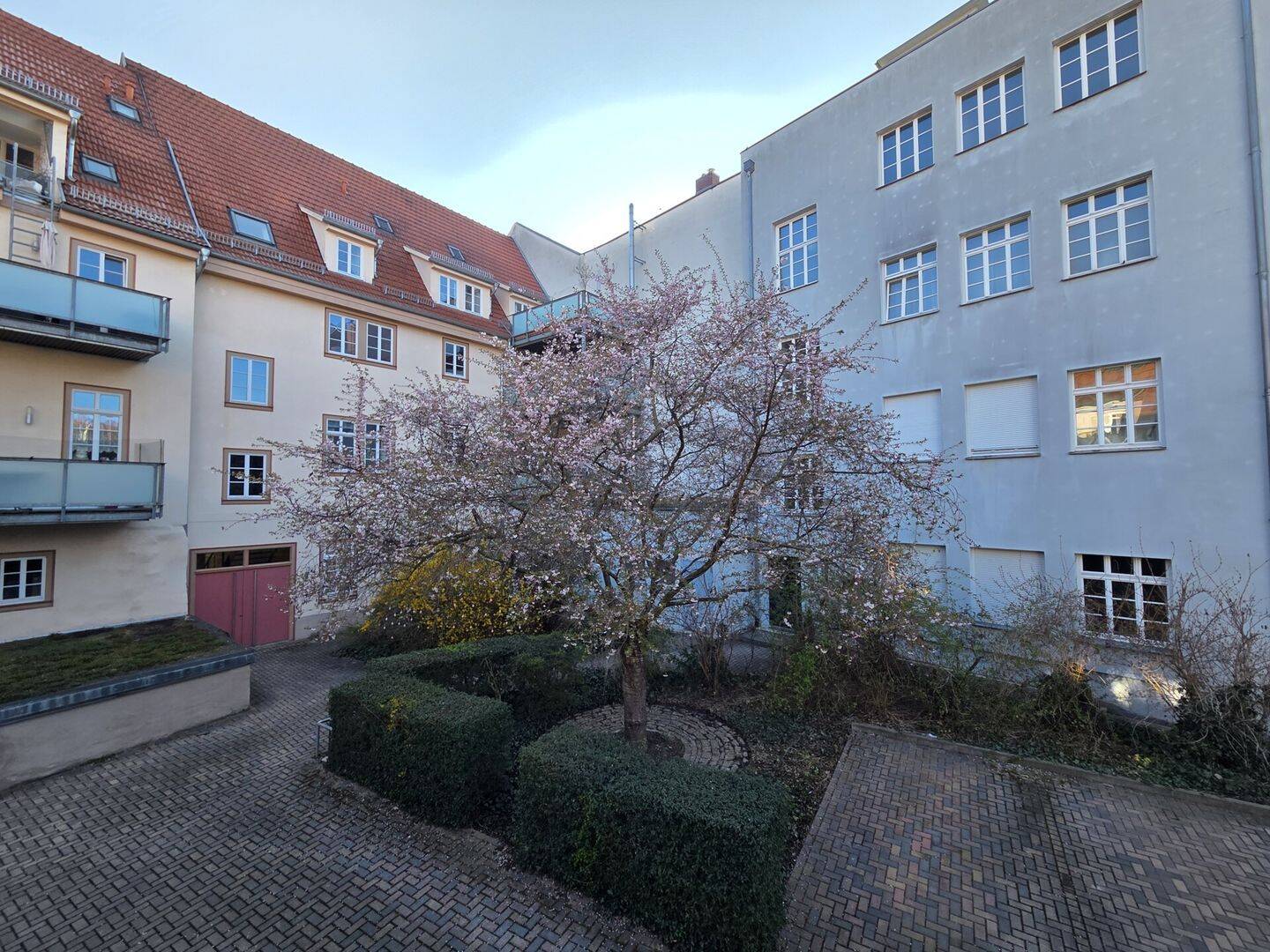 Modern | Möbliert | Rundum sorgenfrei | City-Lage | Stellplatz