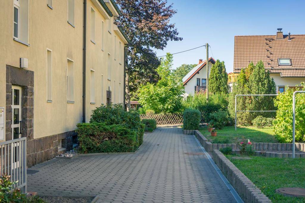 Altbauwohnung mit Tageslichtbad in ruhiger Seitenstraße gelegen – Chemnitz – Vorschaubild 3