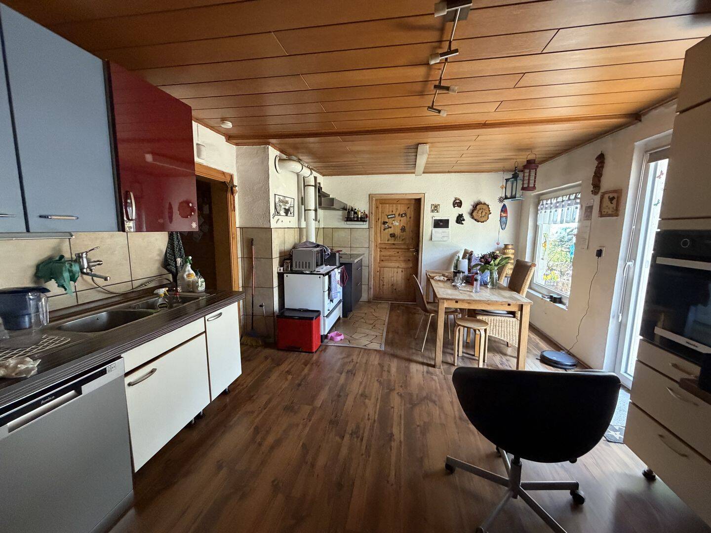 Großzügiges Einfamilienhaus mit weitläufigem Grundstück, Teich und Potenzial für Pferdehaltung – Ursensollen – Vorschaubild 9