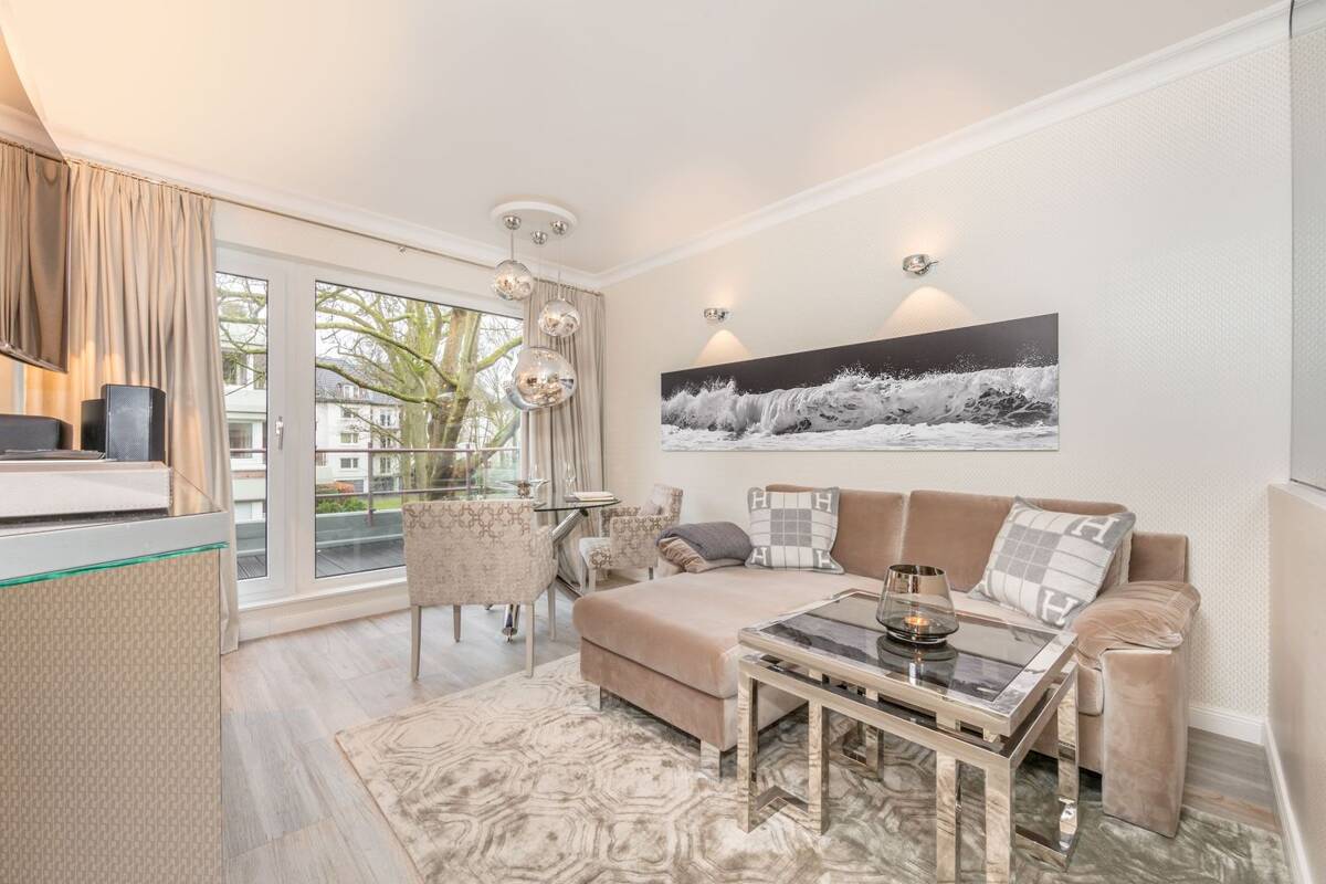 Rondeel - fußläufig zur Aussenalster mit TG-Stellplatz – 22301 Hamburg – Bild 1 von 9