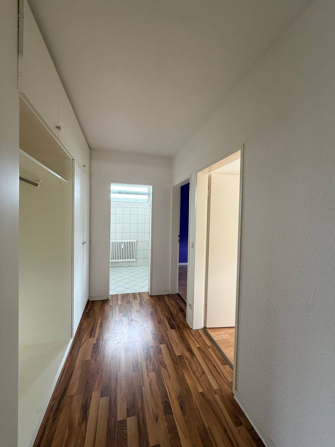 Modernes 4-Zimmer-Apartment mit verglastem Balkon und toller Aussicht – Saarbrücken – Vorschaubild 5