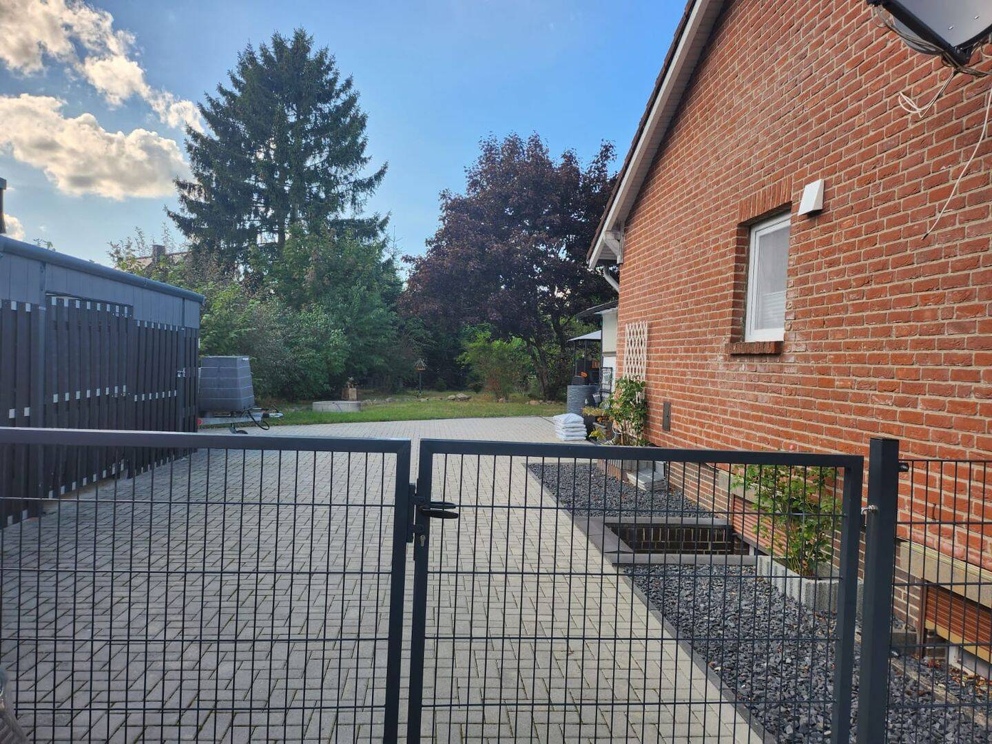 Wohnoase mit Wintergarten, traumhaften Grundstück und eigener Pool !! – Bad Bodenteich – Vorschaubild 4