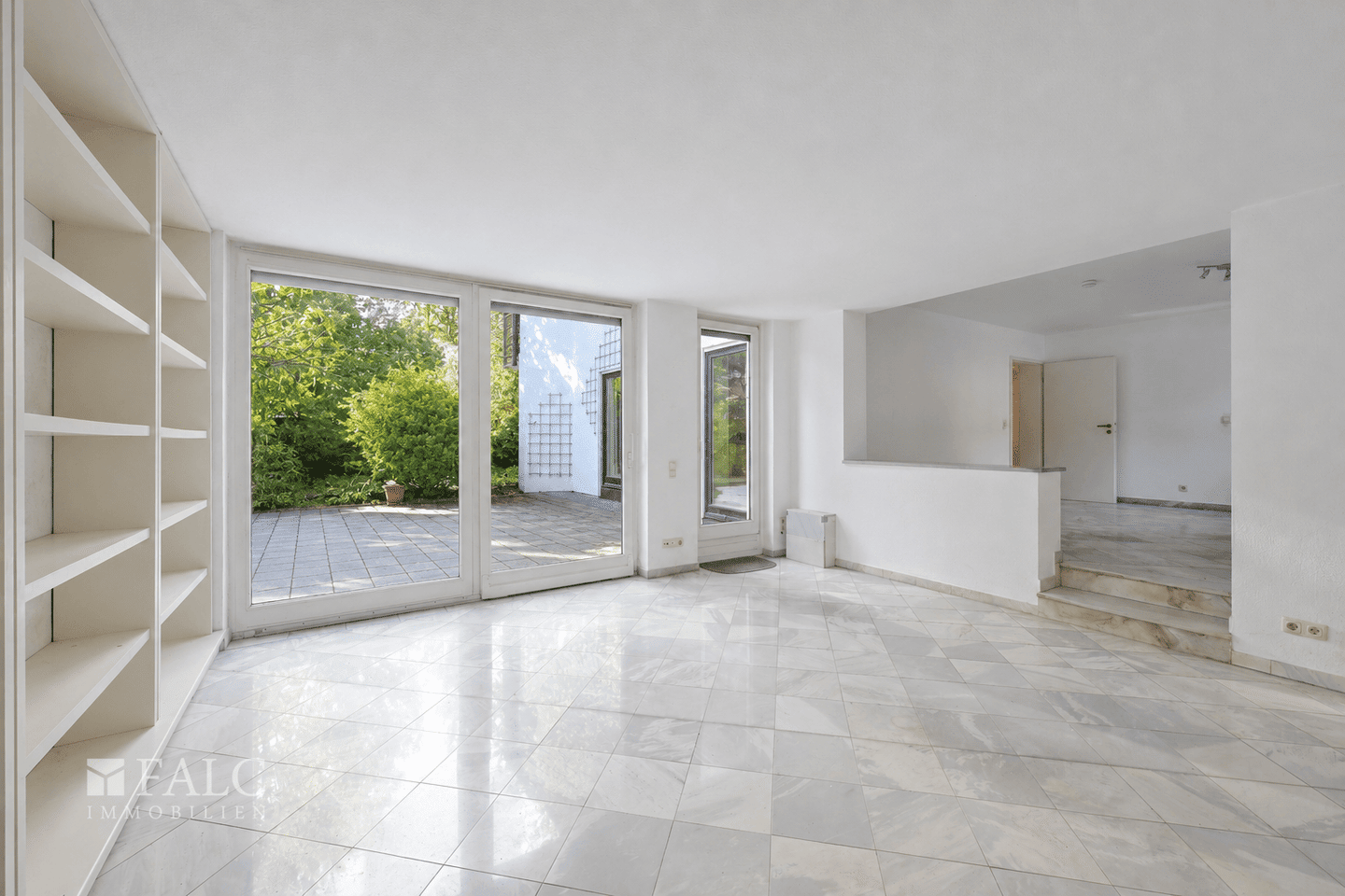 Wohnen wie im eigenen Haus - Garten-Maisonette Whg. mit 339 m² Gesamtfläche und Privatgarten – München – Vorschaubild 8