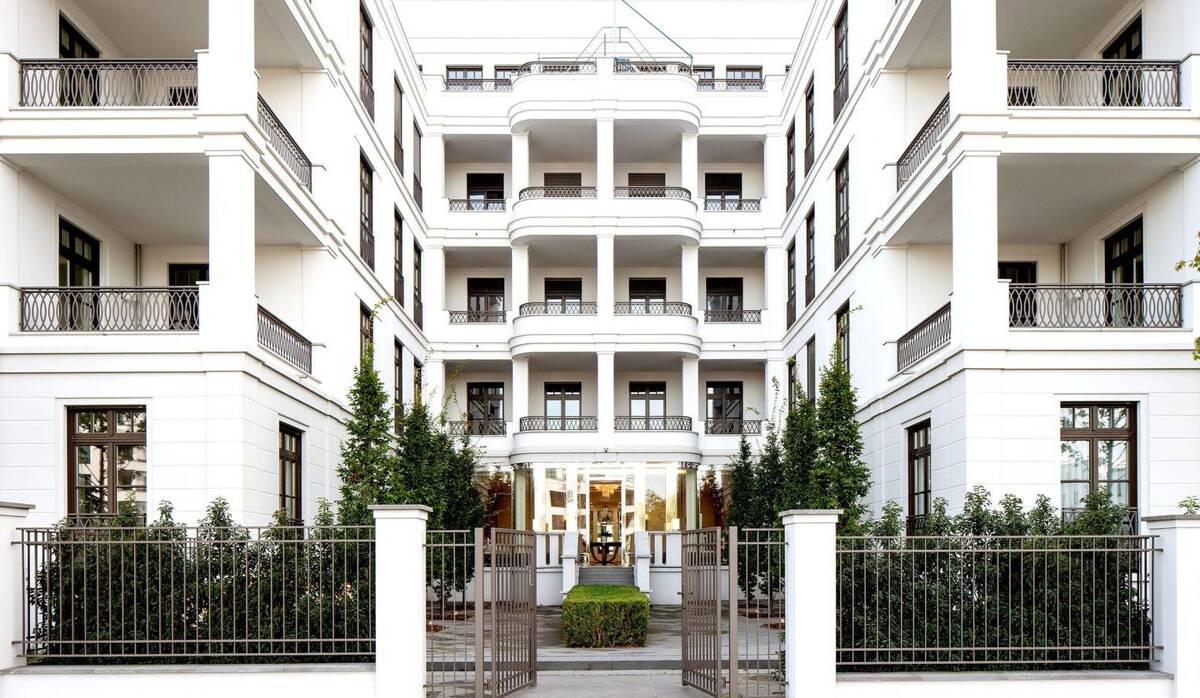 Luxus-Penthouse mit Dachterrasse, Privat-Aufzug & Concierge. Optional möbliert. Provisionsfrei! – 40545 Düsseldorf – Bild 1 von 9