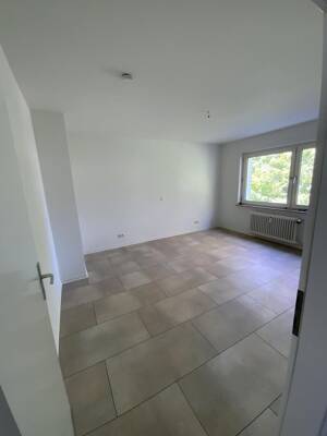 Auf der Suche nach ner neuen Bleibe, 3-Zimmer in Kremenholl frei – 42857 Remscheid – Vorschaubild 9