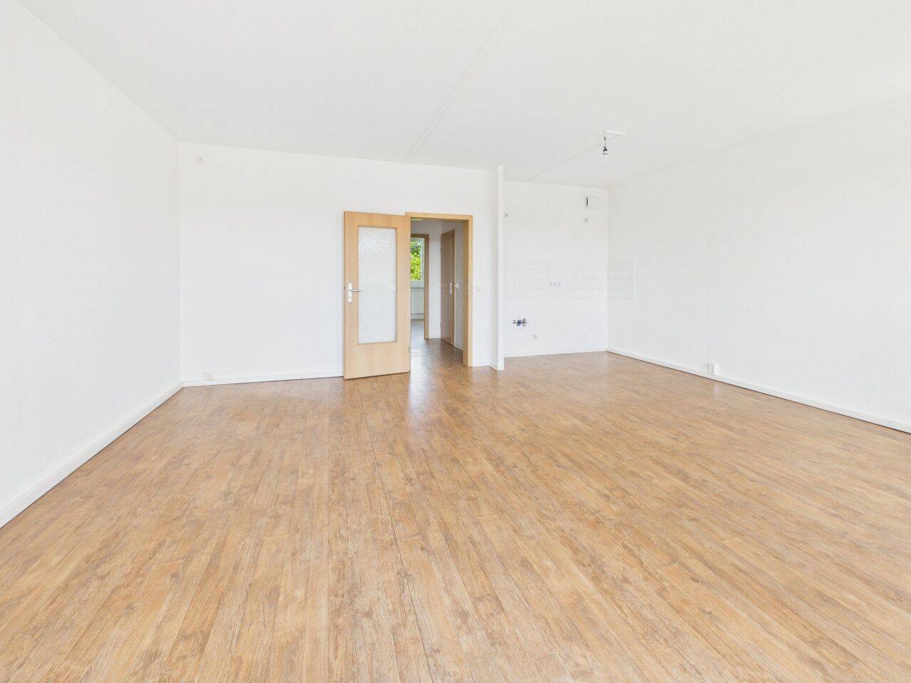 2-Raum-Wohnung mit Balkon auf dem südlichen Sonnenberg – Chemnitz – Vorschaubild 6