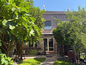 Gepflegtes Reihenmittelhaus mit Wintergarten, Garage ! – 47798 Krefeld – Vorschaubild 2