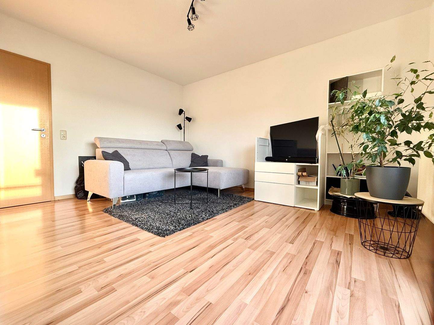 Attraktive Zwei-Raum-Wohnung mit Balkon in Schlosschemnitz – Chemnitz – Vorschaubild 2