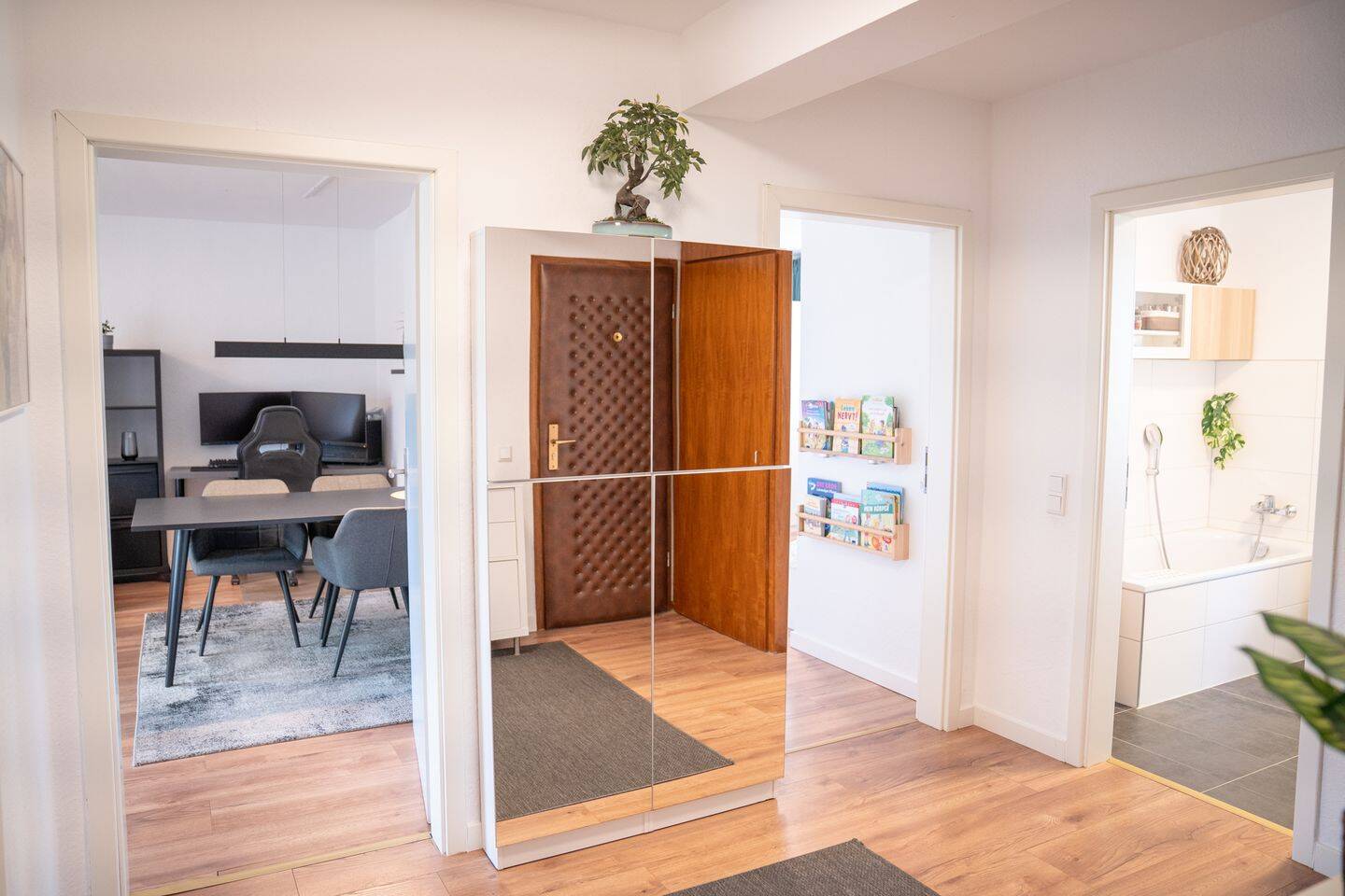 Wohnkomfort in Lünen: Hochwertige 3-Zimmer-Wohnung mit großem Balkon – Lünen – Vorschaubild 2