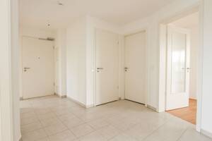 Gut geschnittene 4-Zimmer-Wohnung mit Balkon – 81245 München – Vorschaubild 3
