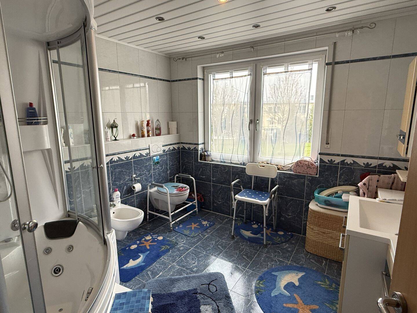 Gepflegtes Reihenmittelhaus in Paderborn mit Südgarten, Terrasse und eigenem Carport – Paderborn – Vorschaubild 9