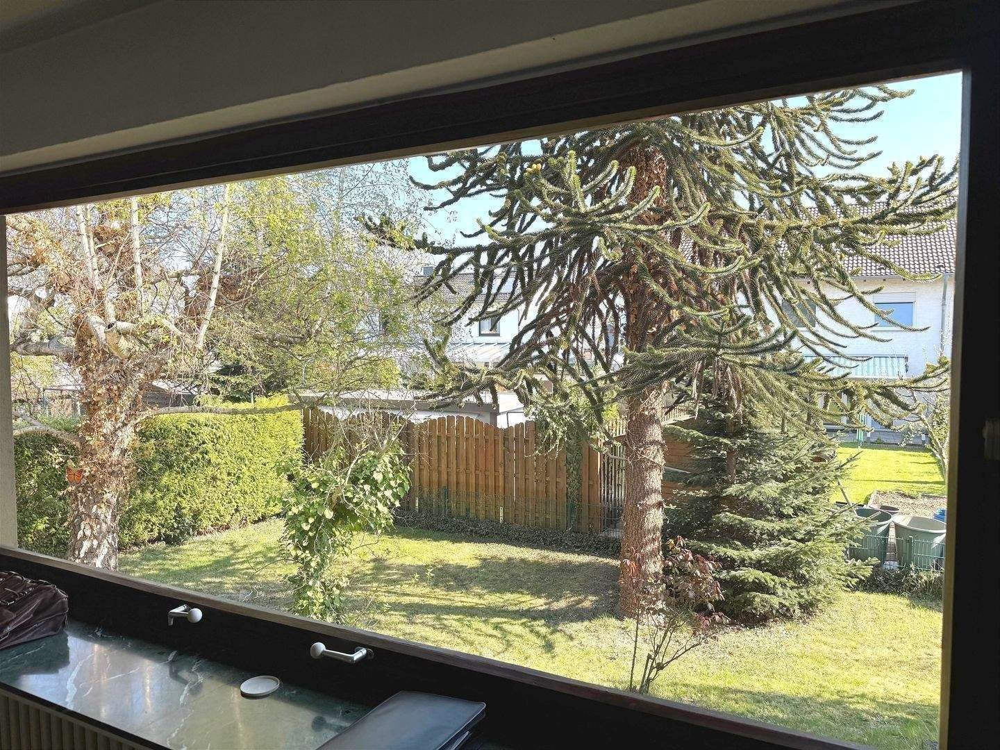 FÜR FACHHANDWERKER! Solider Bungalow mit Pfiff, insges. 200 m² Wohnfläche + ca. 50m² KG! – Niederkassel – Vorschaubild 9