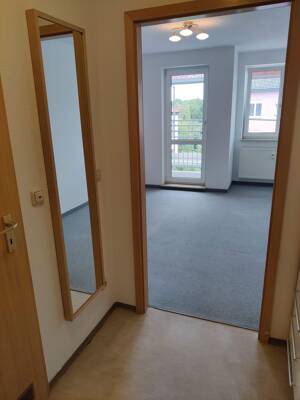 Alltagstaugliche, möblierte 1-Zimmer-Apartment in Nürnberg – 90409 Nürnberg – Vorschaubild 1