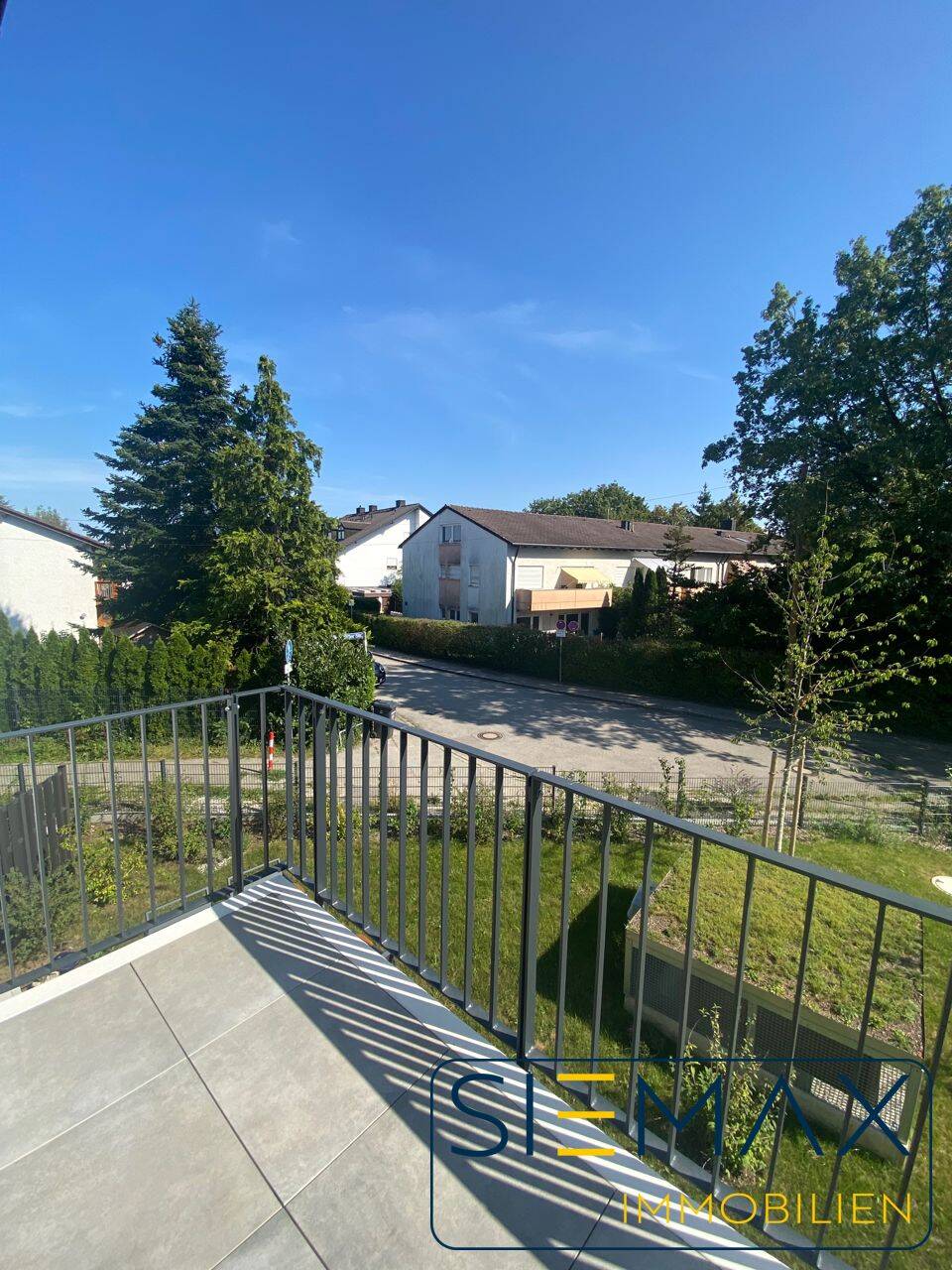 **Neuwertige 2 Zimmer Wohnung inkl. Einbauküche mit Kochinsel und Balkon** – München – Vorschaubild 8