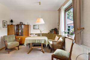Schönebeck: Freistehendes Einfamilienhaus mit Einliegerwohnung, Nebengebäude, Garage und Garten – 28757 Bremen – Vorschaubild 7