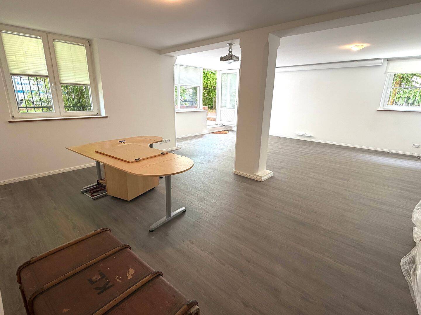 Traumhafte 2-Zimmer-Altbauwohnung mit viel Charme in ruhiger Grünlage von Lichterfelde-West! – Berlin – Vorschaubild 3