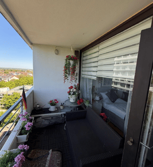 Rendite-/ Selbstnutzungs-Perle mit Weitblick! Mikro-ETW mit Balkon - voll möbliert u barrierefrei – 45879 Gelsenkirchen – Vorschaubild 2
