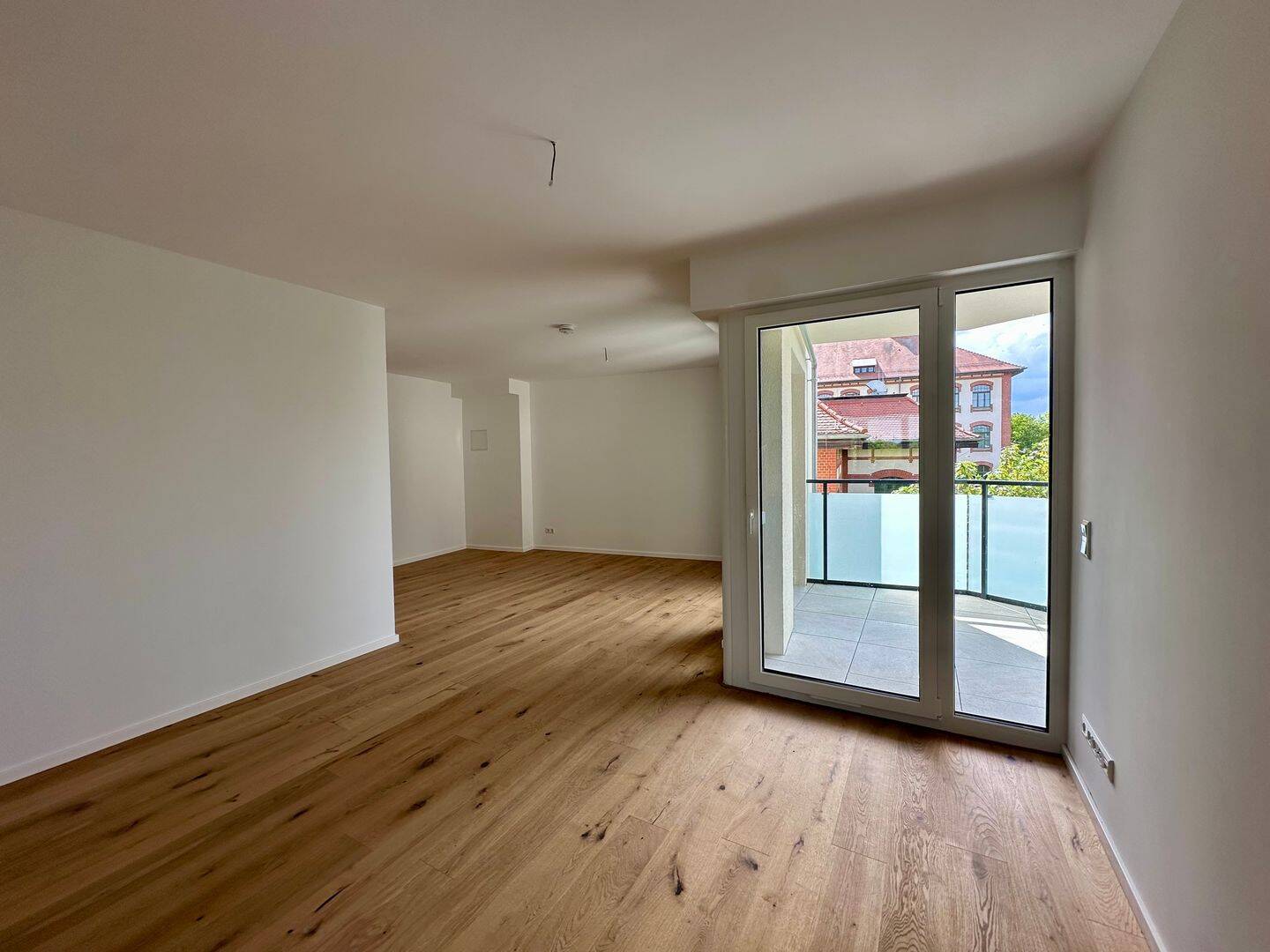 NEU: Schicke, bezugsfertige 4Zi-Wohnung I Modern & hochwertig I Balkon I Top Lage I Energieeffizient – Leipzig – Vorschaubild 3