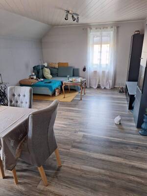 Helle 3-Zimmer-Wohnung in ruhigem Zweifamilienhaus – Balkon, Einbauküche & Stellplätze inklusive – 21398 Neetze – Vorschaubild 2