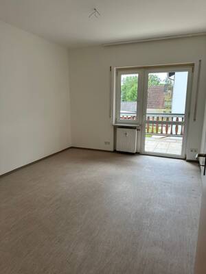 Schöne ruhig gelegene 2-Zimmer-Wohnung mit Balkon im Grünen – 90518 Altdorf bei Nürnberg – Vorschaubild 2