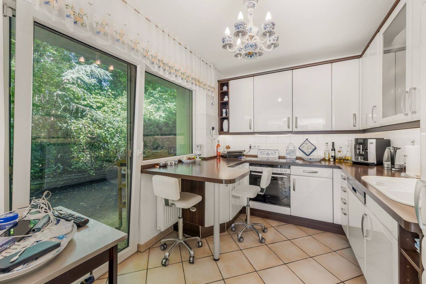 Ein besonderes Zuhause im Grünen: Großzügiges Zweifamilienhaus mit Platz für Generationen – München – Vorschaubild 8