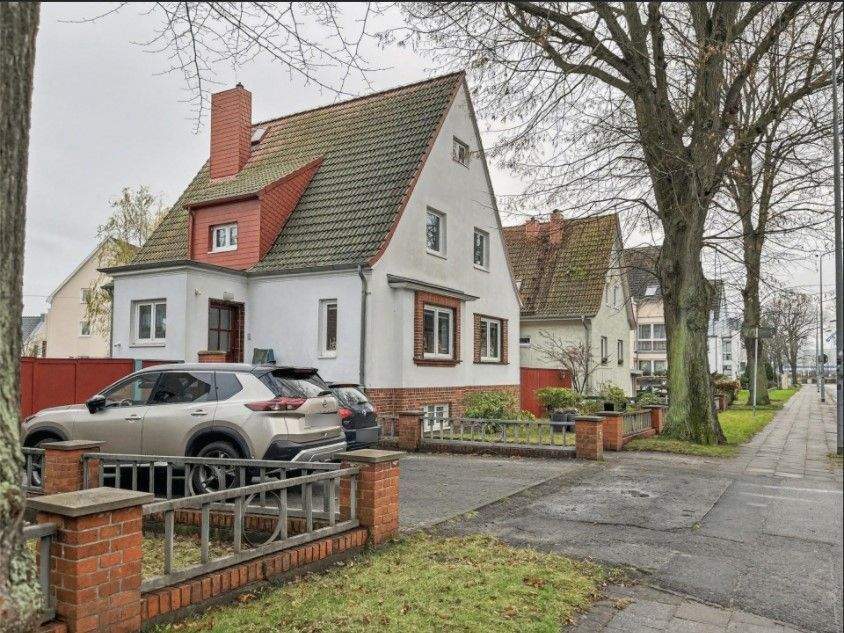 Charmantes Zweifamilienhaus mit historischem Flair in Rostock-Warnemünde – Rostock – Bild 1 von 9