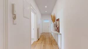 PROVISIONSFREI VOM BAUTRÄGER - SANIERTER ALTBAU MIT HISTORISCHEM FLAIR: ELEGANTE 3-ZIMMER-WOHNUNG – 80809 München – Vorschaubild 3