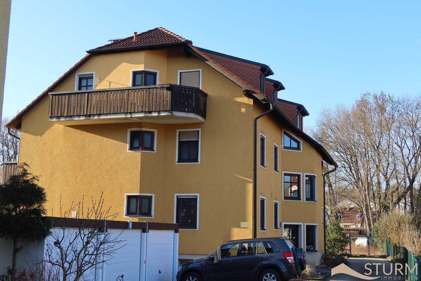Schöne Dachgeschosswohnung mit Balkon, Kellerabteil und Stellplatz in begehrter Lage - Lengfeld – Würzburg – Vorschaubild 2