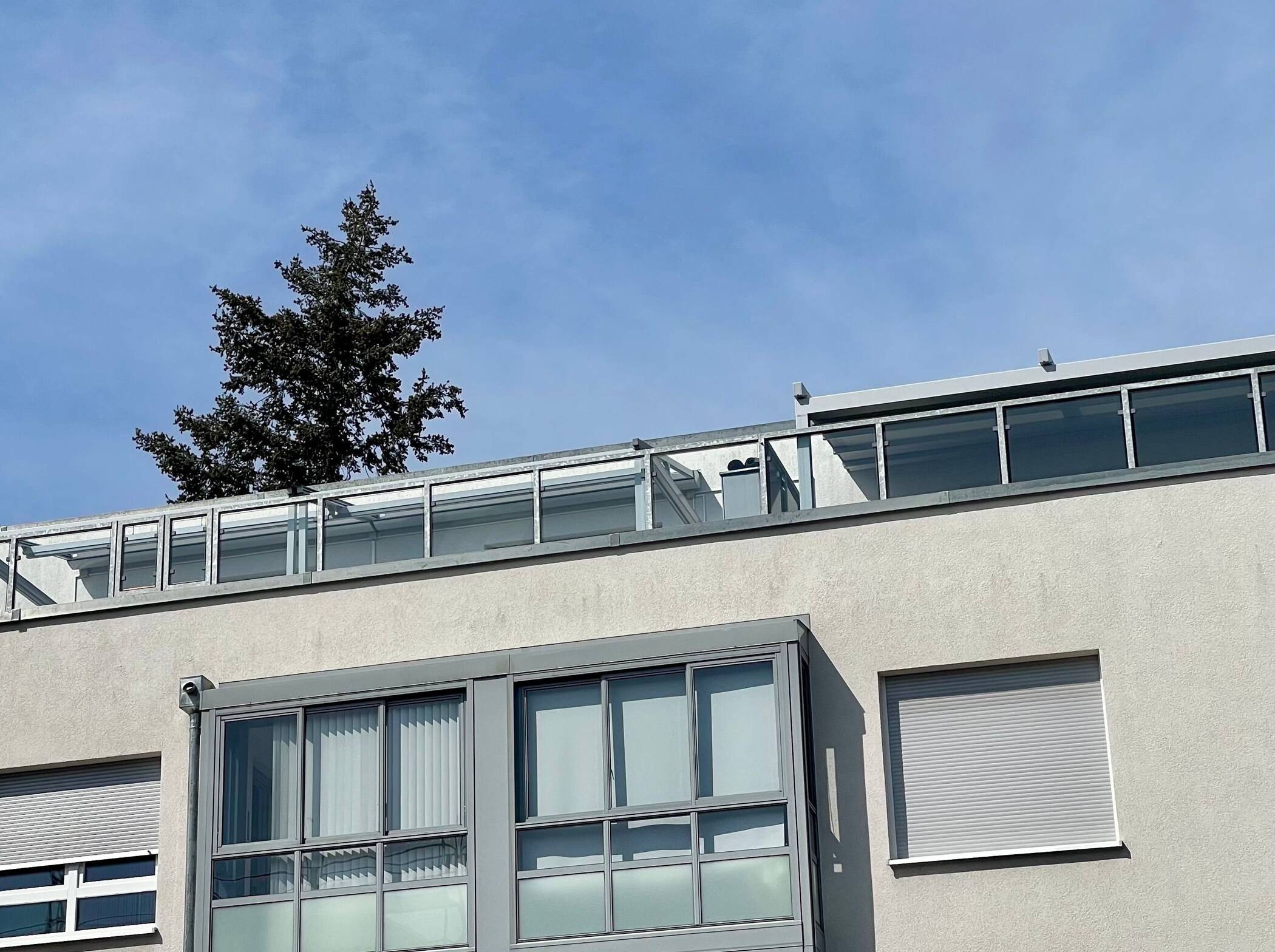 Penthouse mit großer Dachterrasse in Südausrichtung, neuwertig – Nürnberg – Vorschaubild 2