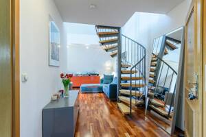 Idyllische 2,5-Zimmer-Galeriewohnung direkt an der Würm – ruhig, hell & besonders – 80999 München – Vorschaubild 4