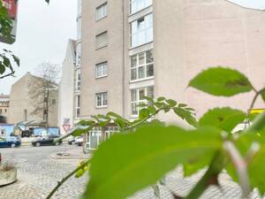 LICHTDURCHFLUTETE 3 ZIMMER WOHNUNG IM HERZEN VON FÜRTH – 90762 Fürth – Vorschaubild 1