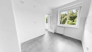Leerstehende 2,5 Zimmerwohnung! Loggia! Tageslichtbad! Badewanne! – 1277 Dresden – Vorschaubild 5