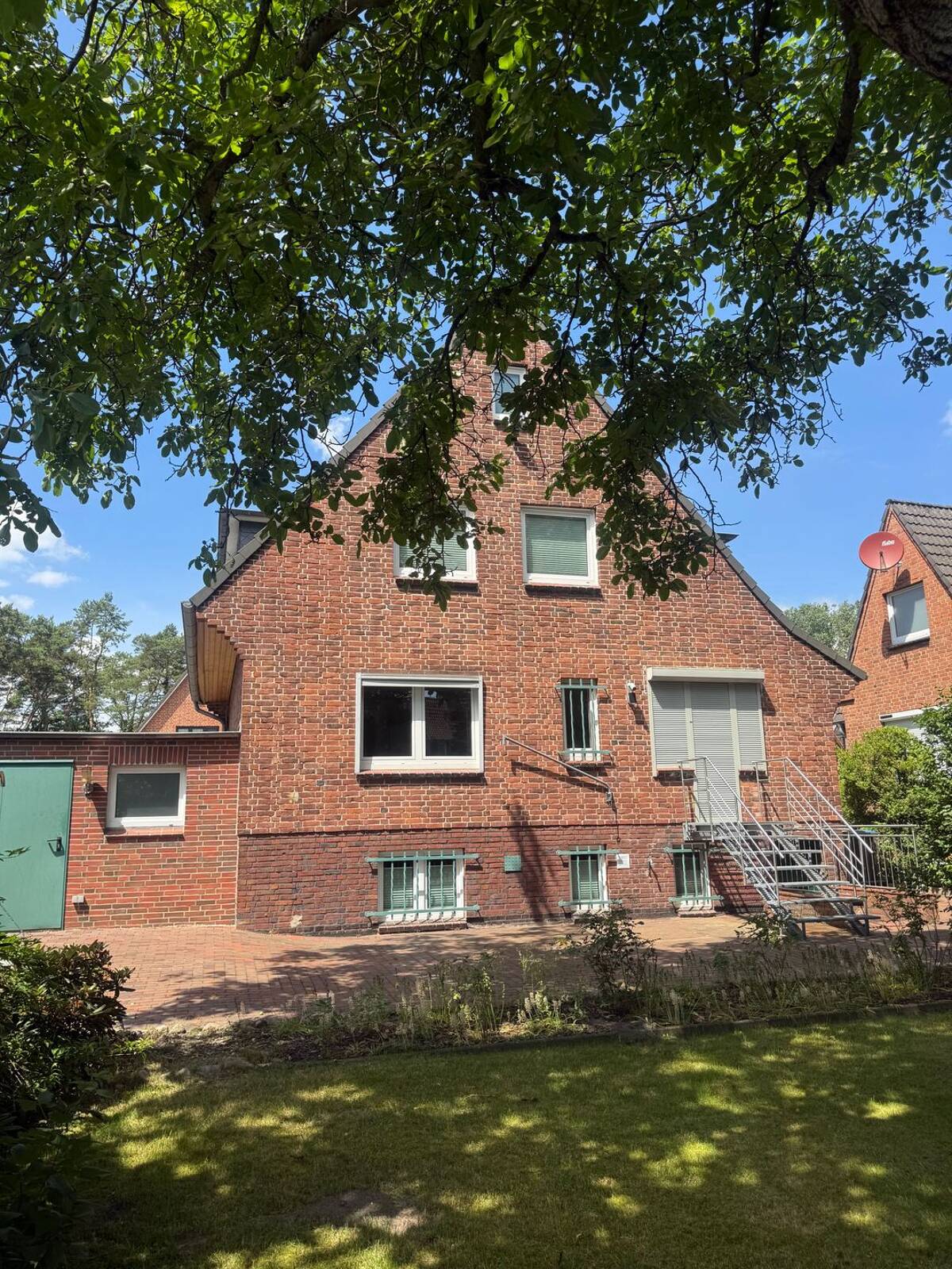 Bergedorf - Charmantes Einfamilienhaus mit Potenzial zur individuellen Raumgestaltung – 21033 Hamburg – Bild 1 von 9