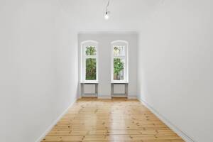 2-Zimmerwohnung mit Altbauflair und Balkon im Prenzlauer Berg – 10439 Berlin – Vorschaubild 2
