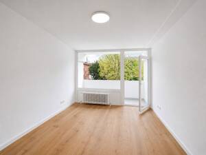 Kernsaniertes 1-Zimmer-Apartment in Schwabing mit Südbalkon & TG - provisionsfrei – 80805 München – Vorschaubild 2