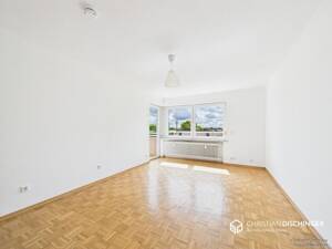 Viel Platz zum Wohnen - 4-Zimmer-Wohnung mit Balkon und Aufzug – 93053 Regensburg – Vorschaubild 2