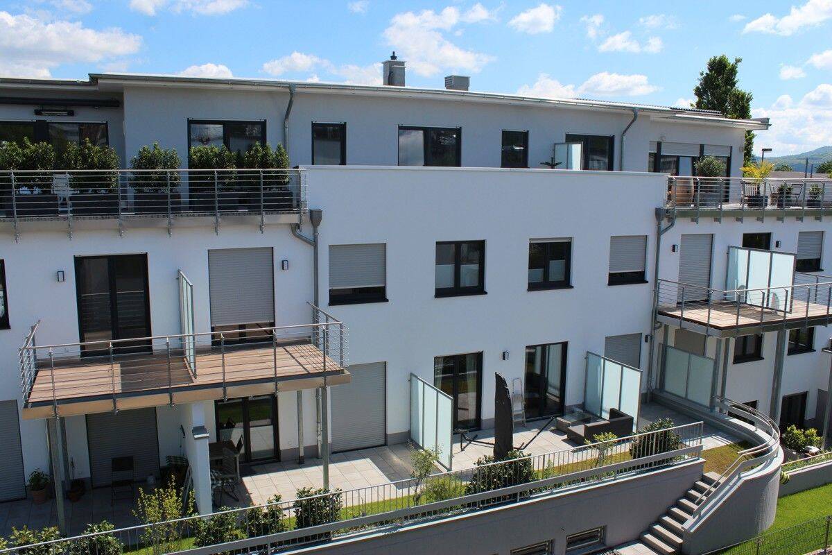 Repräsentative 2 Zimmer Penthousewohnung mit großer Dachterrasse und herrlichem Ausblick!
