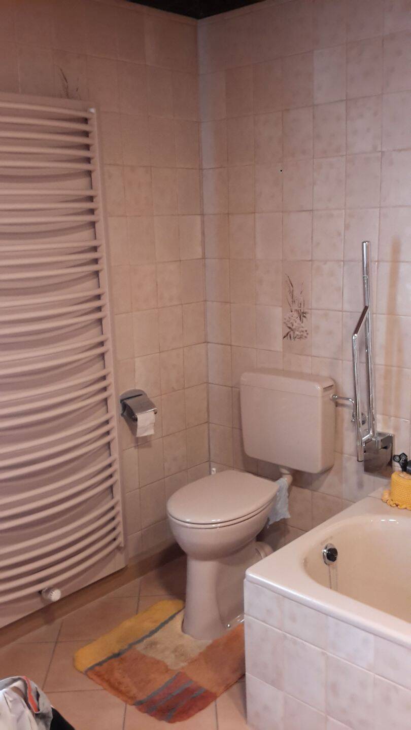 5-Zi Küche, Bad, WC, Dachterasse, großer Garten im Hunsrück – Bergen – Vorschaubild 9