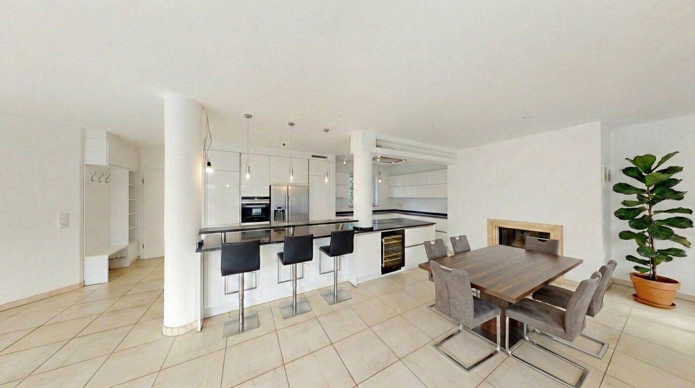 Lindenthal-Deckstein || Großzügige Maisonette || Terrasse, Garage & Kamin – Köln – Vorschaubild 4