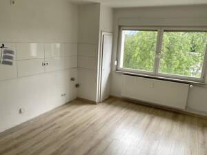 Große Wohnküche sucht Mieter in Duisburg Wanheimerort – 47055 Duisburg – Vorschaubild 3