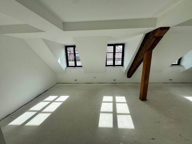 45/7, Erstbezug nach Kernsanierung! Helle DG-Wohnung mit alten Stilelementen – Erlangen – Vorschaubild 9