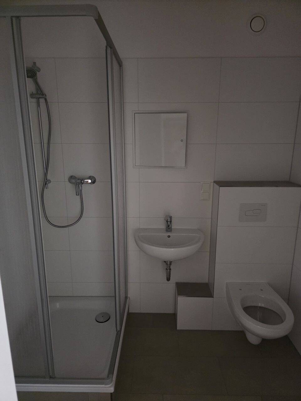 2 Raum Wohnung mit Balkon – Magdeburg – Vorschaubild 3