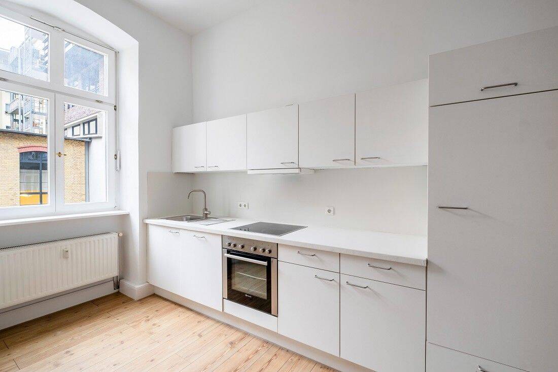 Geschmackvolle Altbauwohnung im nicht einsehbaren Hochparterre in zentraler, ruhiger Lage im beliebten Dichterviertel von Berlin-Mitte – Berlin – Vorschaubild 9