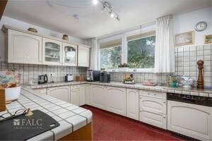 5-Raum-Dachgeschoss-Maisonette mit zwei Balkonen und besonderem Wohncharakter in Essen-Haarzopf – 45149 Essen – Vorschaubild 5
