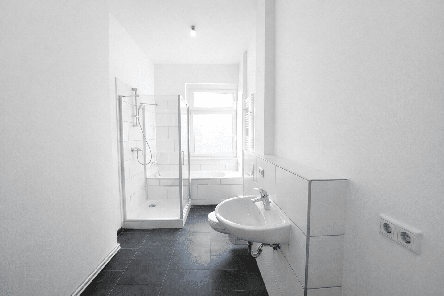 Renovierte 2-Zimmer-Altbauwohnung mit Westbalkon - sofort bezugsfrei (WE39) – Berlin – Vorschaubild 8