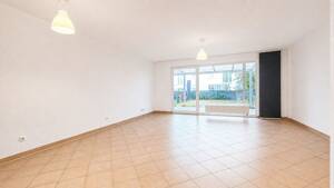 Gepflegtes Reihenmittelhaus mit Terrasse und Garten in ruhiger Lage – 65929 Frankfurt am Main – Vorschaubild 2